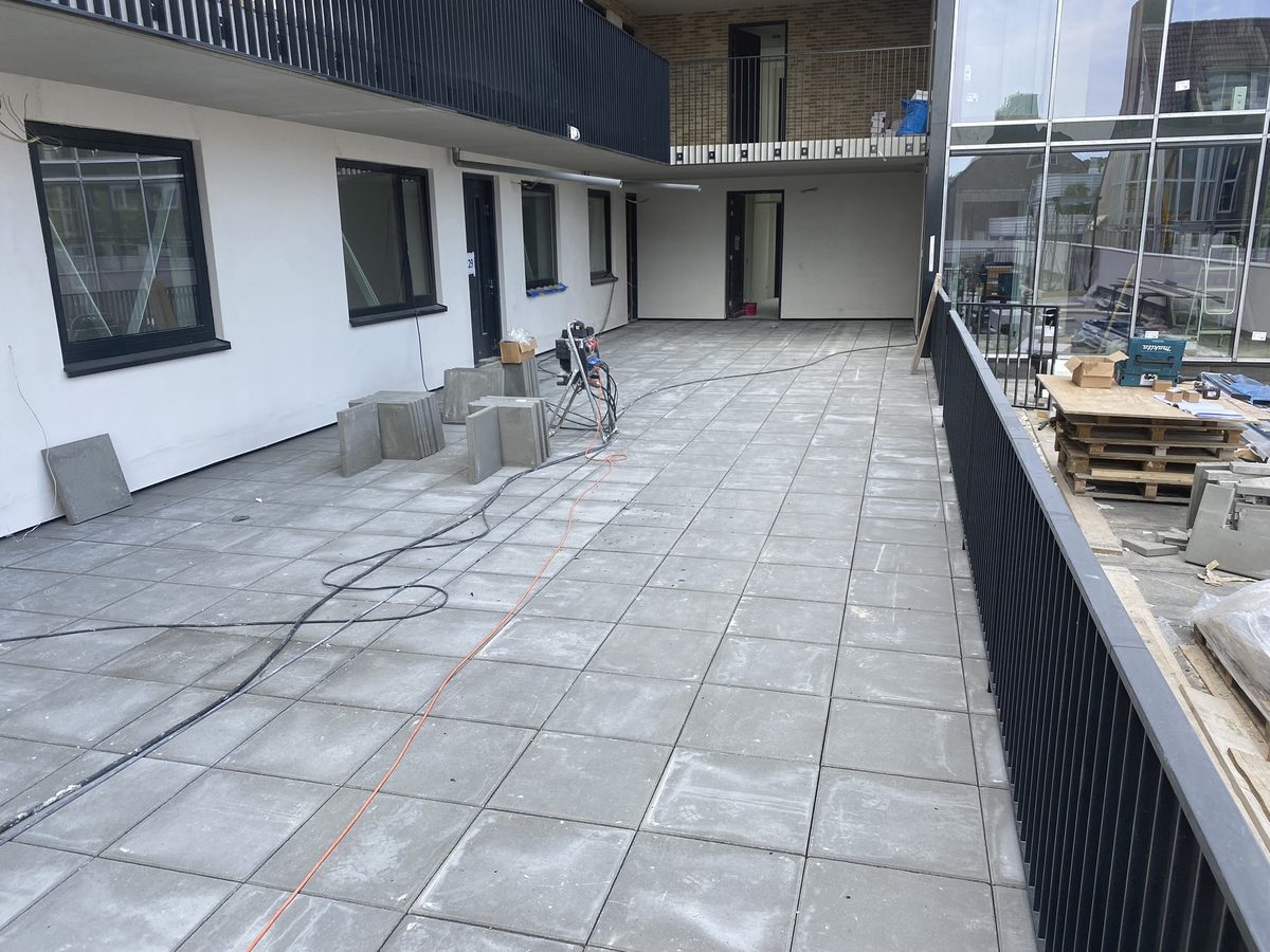 Dakterras Huesmolen - overzicht afgewerkt terras